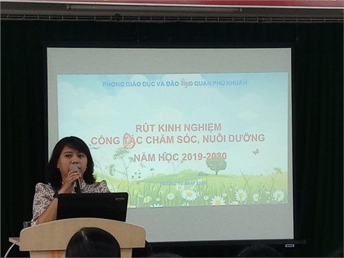 Bồi dưỡng chuyên môn “rút kinh nghiệm về công tác chăm sóc nuôi dưỡng” năm học 2019 - 2020.
